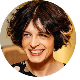 Зоя Звиняцковская, модный критик