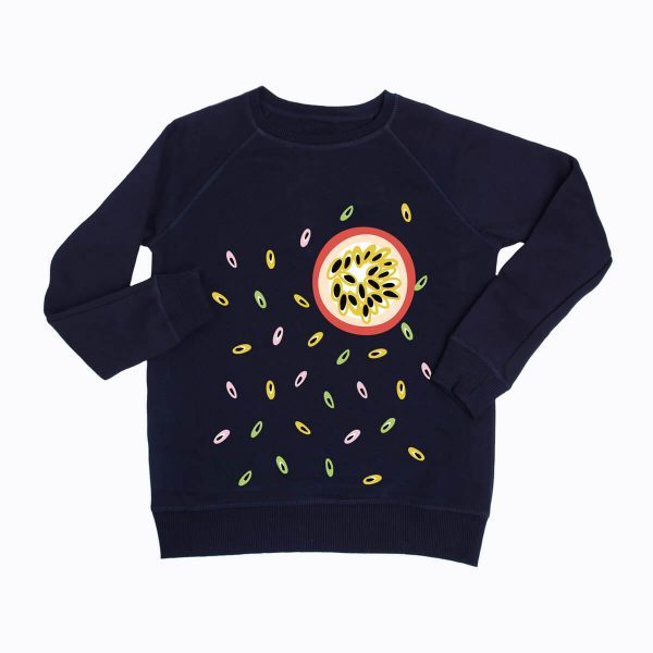 black_sweateshirt_drimai_maracujá_tee-600×600