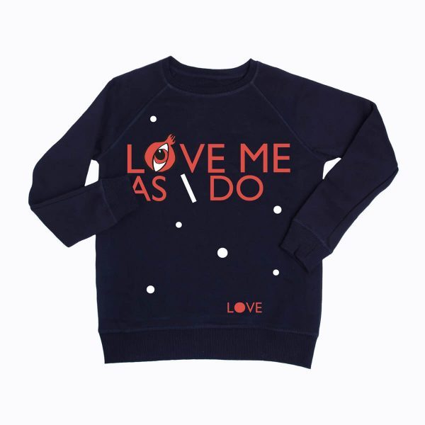 black_sweateshirt_love_me_eng-600×600