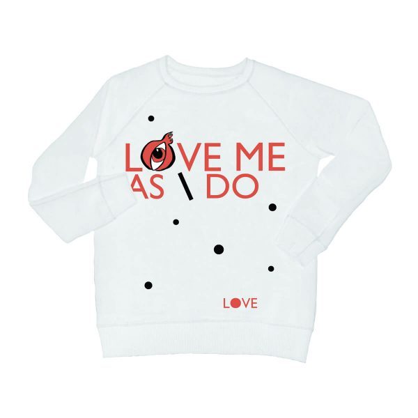 white_sweateshirt_love_me_eng-600×600