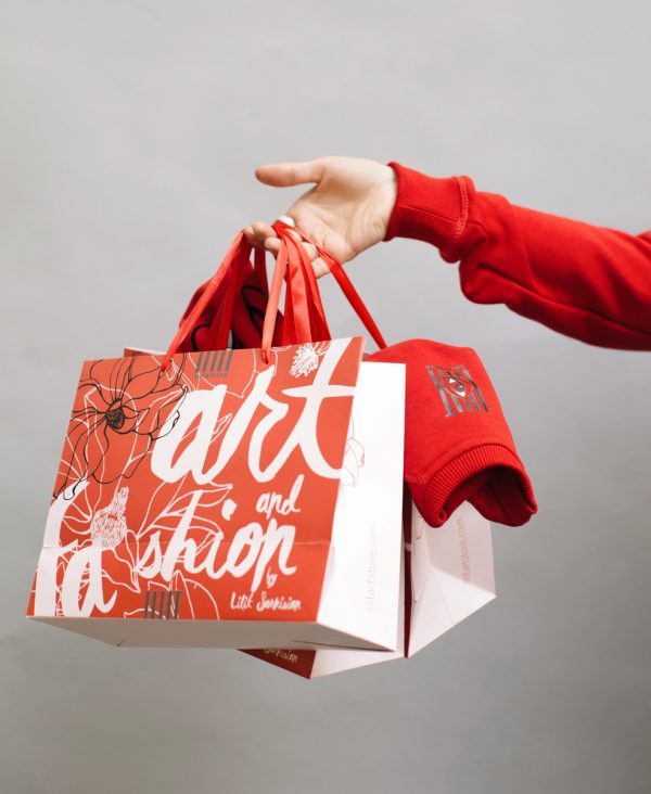 33248974_1858797617511413_7557536441018875904_n-600×732